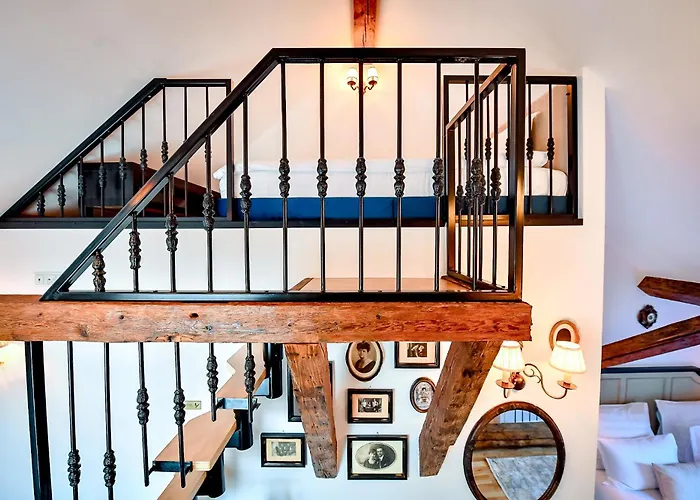 Casa Baritiu M Hotel *